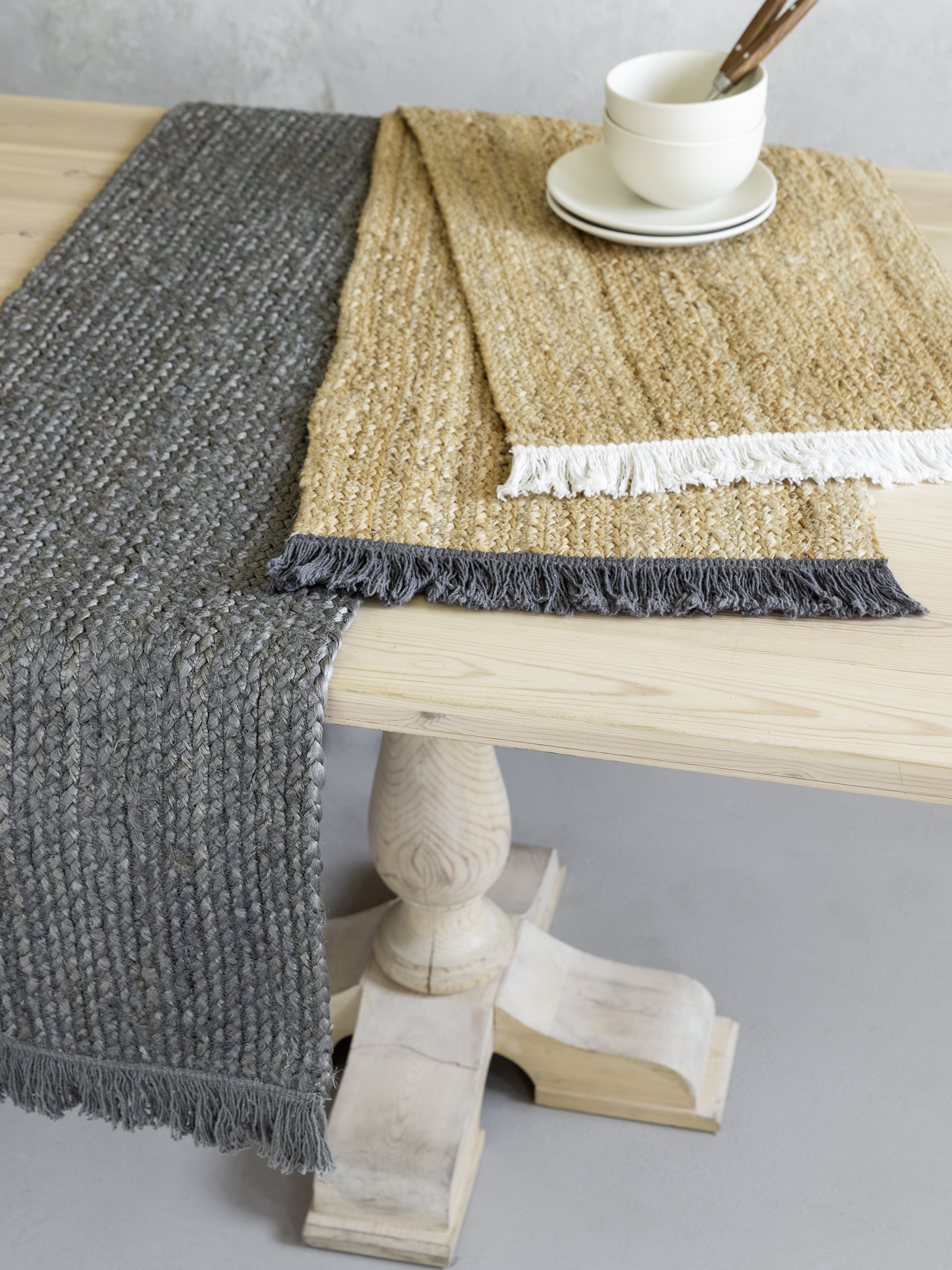 Runner 40x160 - Talia Gray